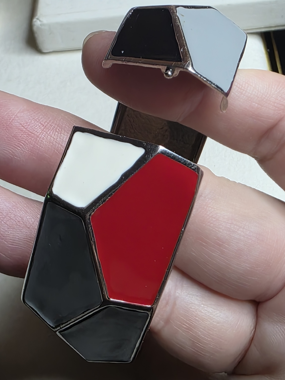 Geometric Enamel Hinged Bangle Bracelet Red Black White Silver Tone - Picture 6 of 9